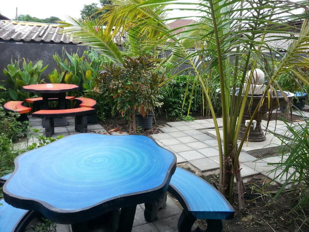 Penginapan Donchai House Guest House& Cafe
