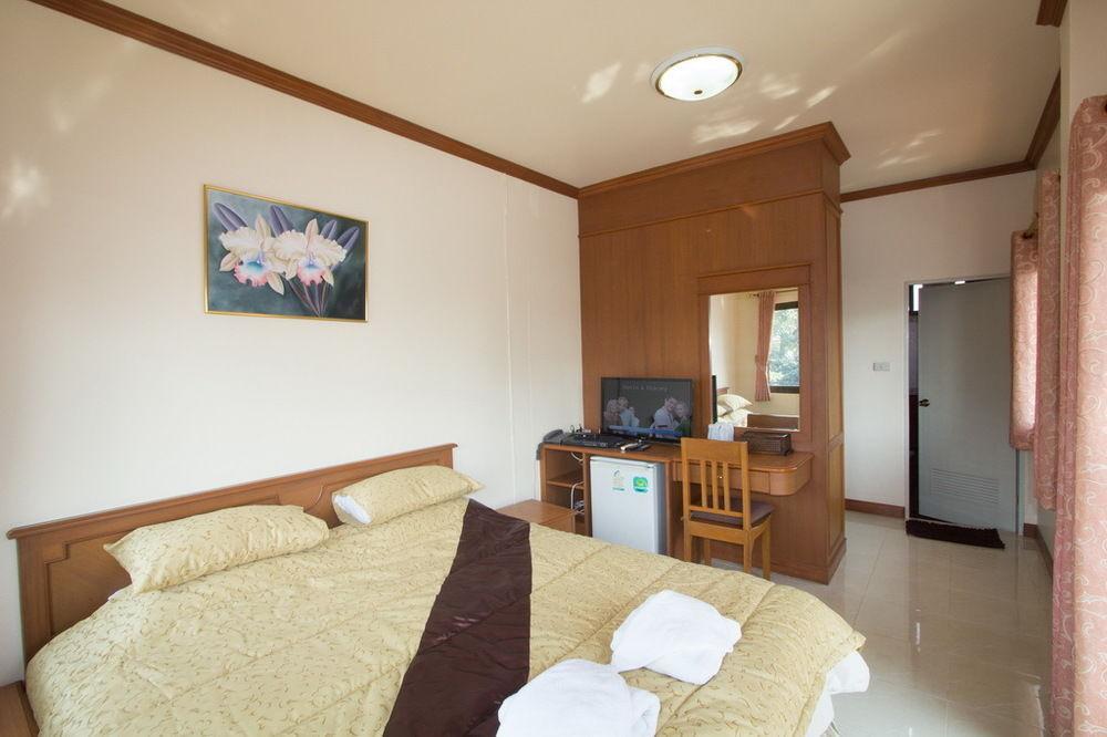 Penginapan Donchai House Guest House& Cafe 2*