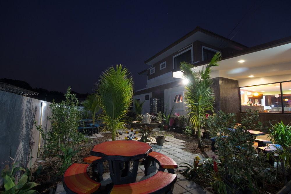 Penginapan Donchai House Guest House& Cafe 2*