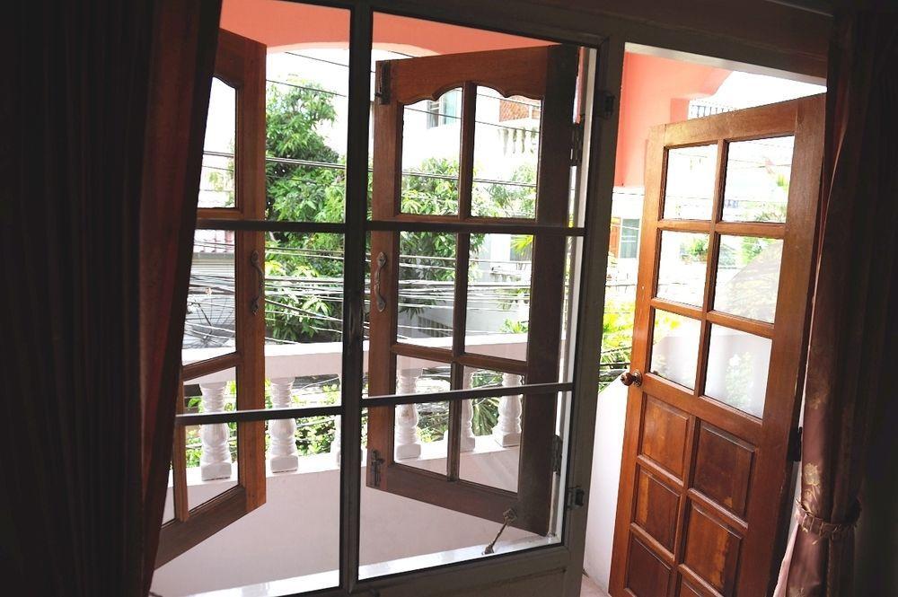 The Britannia Guest house Chiang Mai