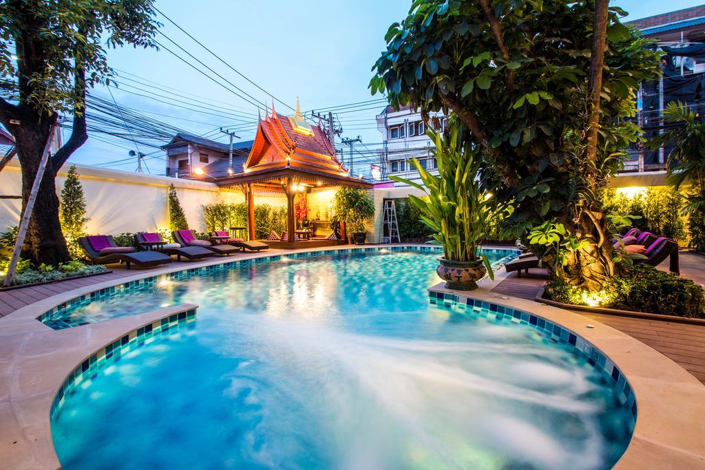 Hotel Sirilanna