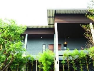 9Roomz Inn Chiang Mai