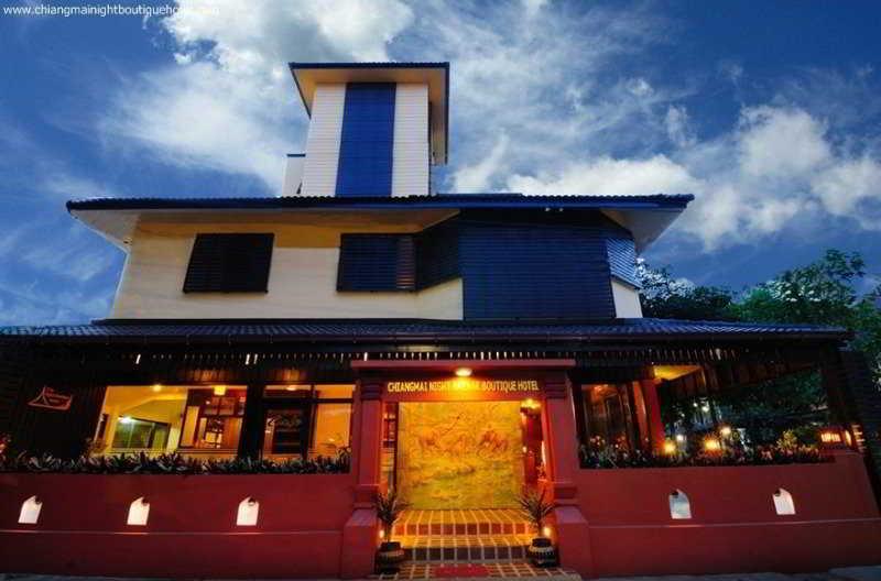 Cm Night Bazaar Boutique ซี เอ็ม ไนท์บาซาร์ บูทีค - Sha Certified Hotel 3*