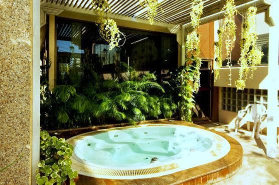 Hotel Tarin