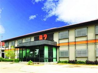 Hotel B2 Airport