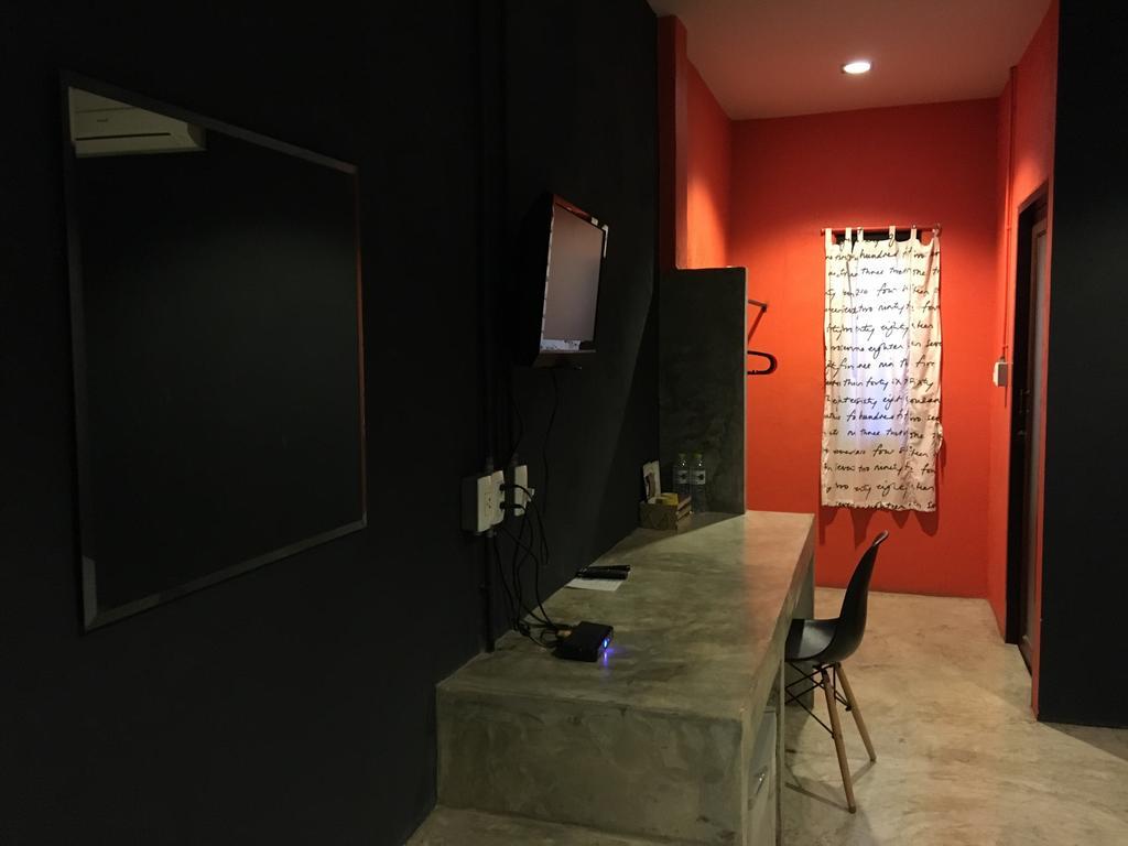 9Roomz Inn