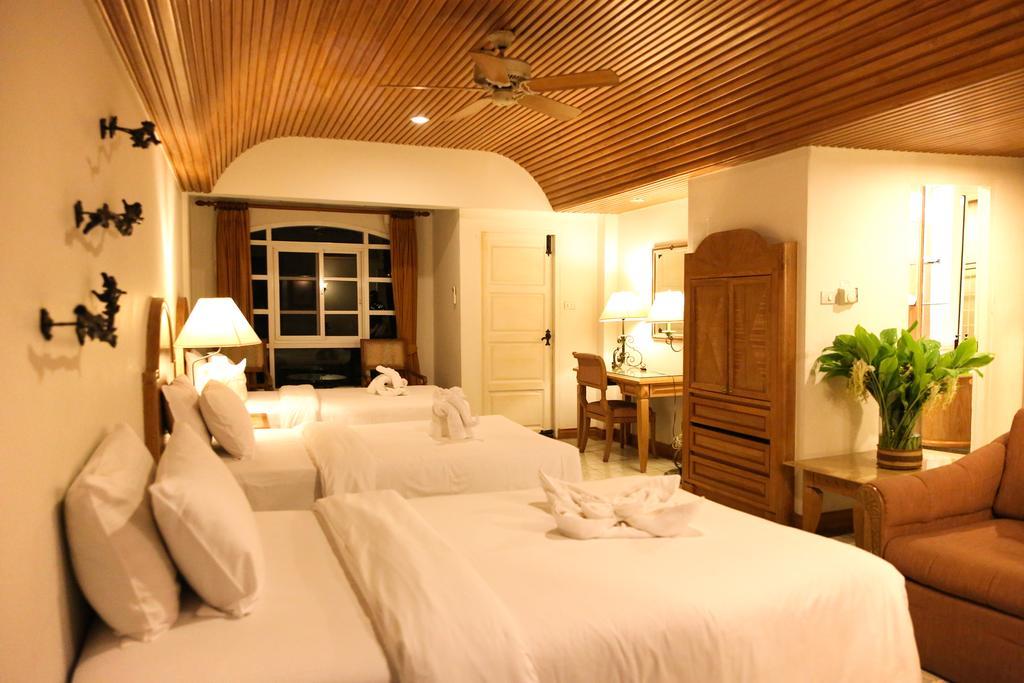 Palm Springs Hotel