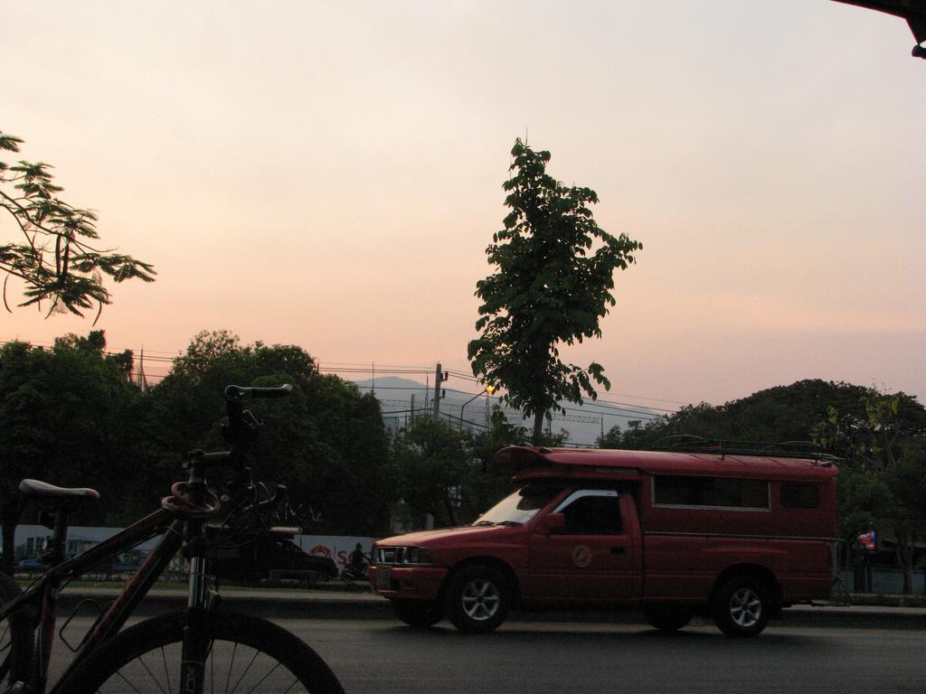 Near The Park Backpack House Hostel *