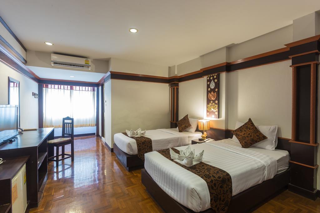 Bua Raya Hotel 3*
