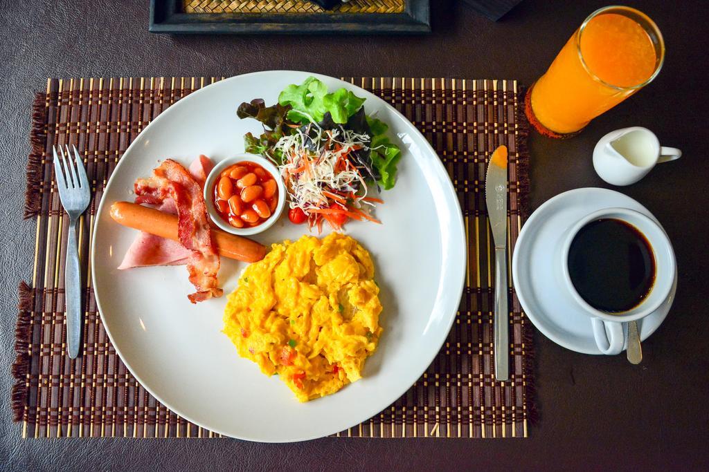 Thapae Loft Hotel 3*