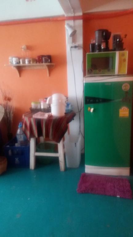Like Hostel