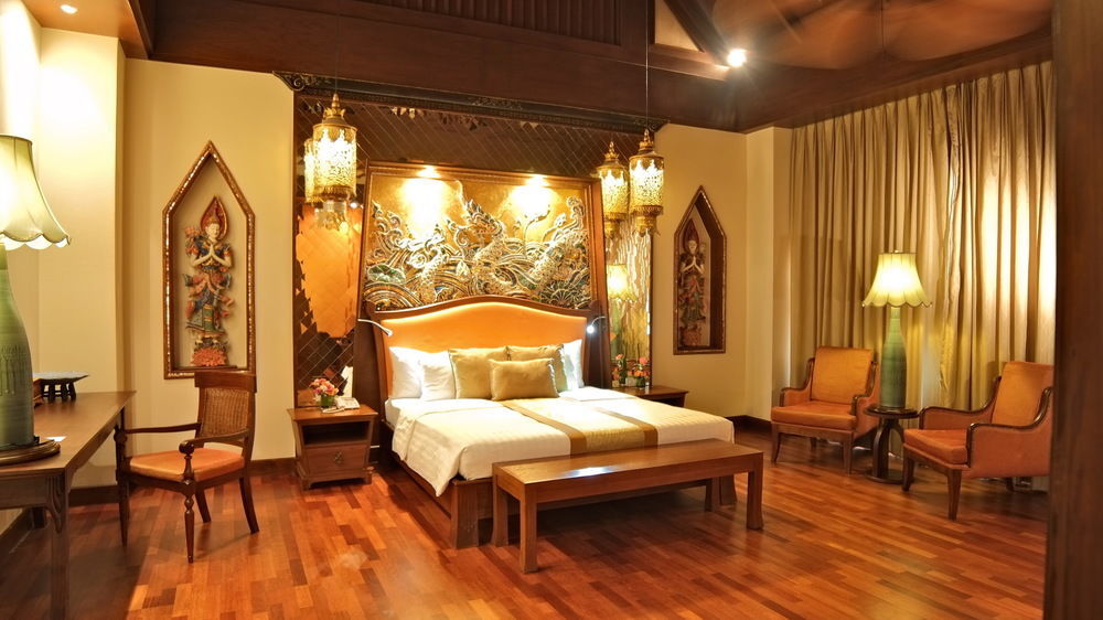 Hotel De Naga Hotel, 4*