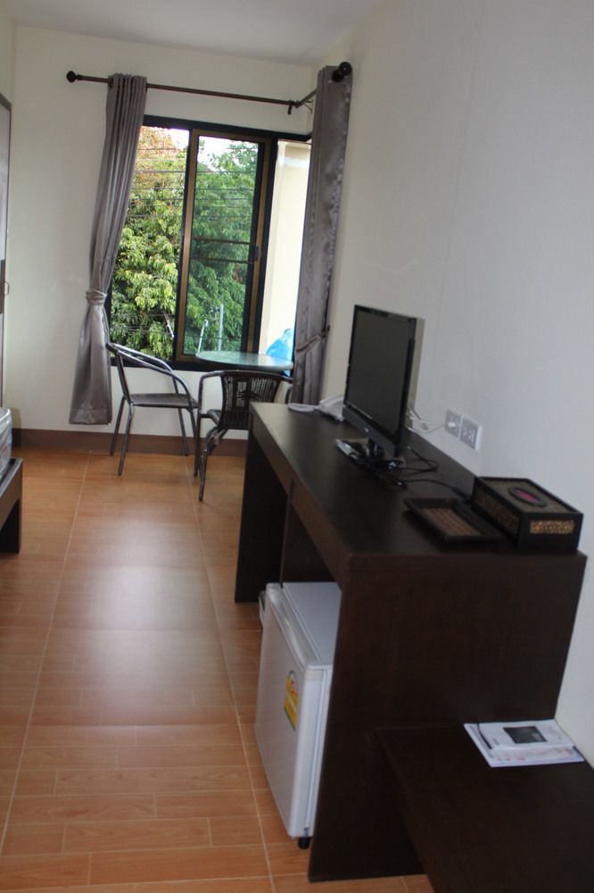 P Place (adults Only) * Chiang Mai