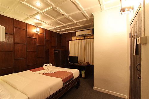 Club One Seven Gaymen Hotel