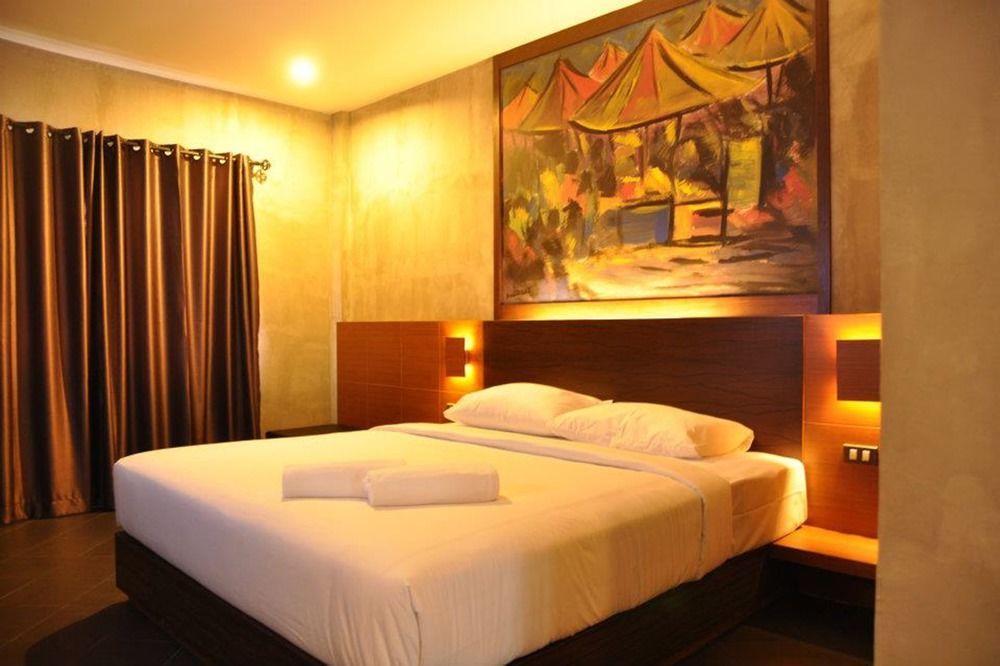 B2 Airport Hotel 3*