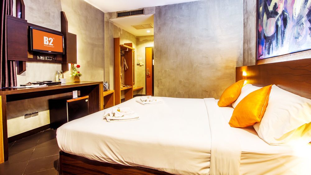 Hotel B2 Airport