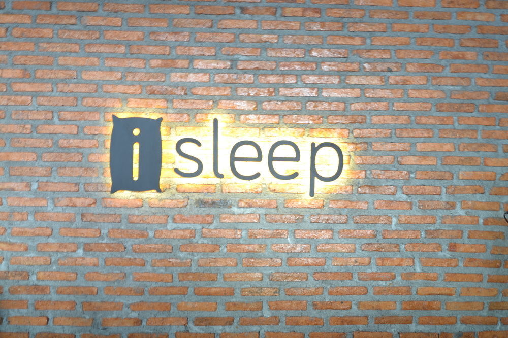 Hotel Isleep 2*
