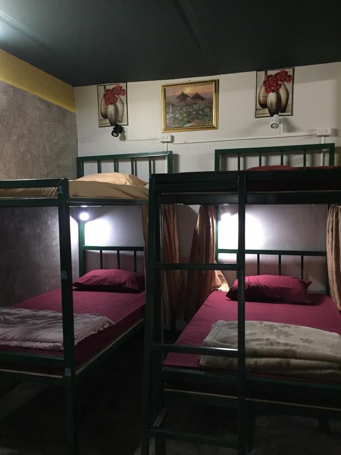 Tiger House (adults Only) Rumah tetamu