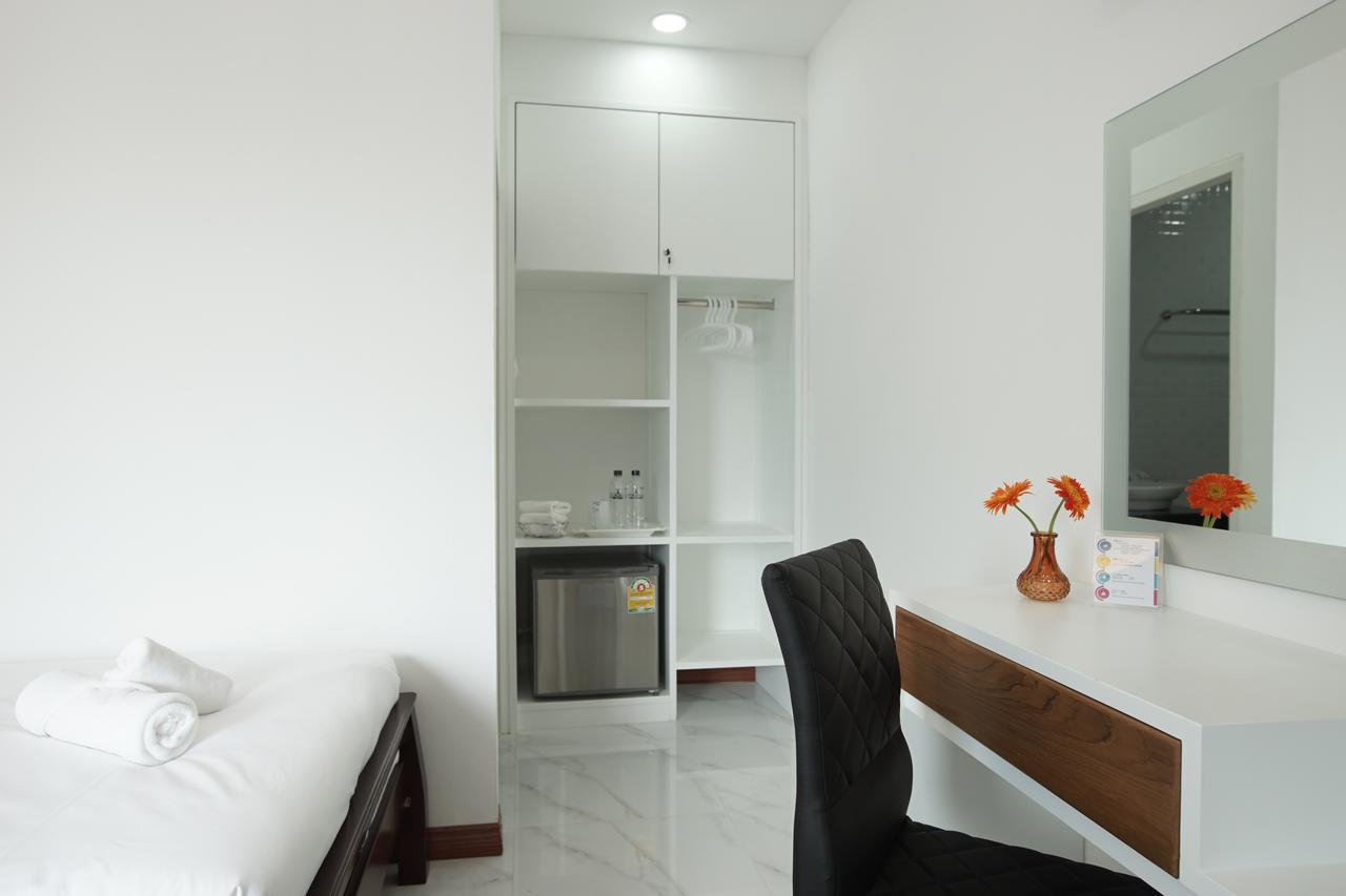Gusto House 3*