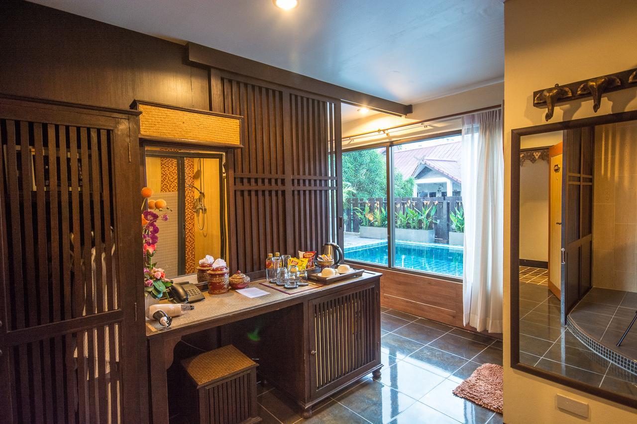 Hotel Cm Night Bazaar Boutique ซี เอ็ม ไนท์บาซาร์ บูทีค - Sha Certified 3*