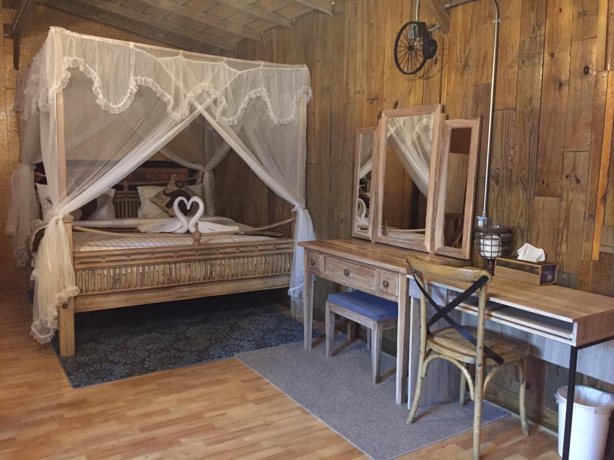 Loghome Boutique Hotel