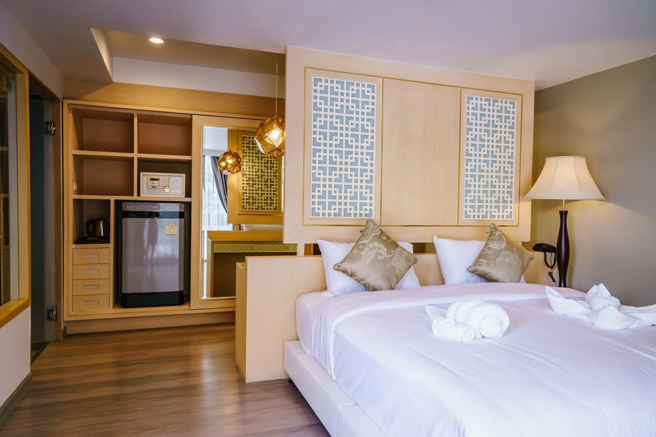 Hotel Moon Dragon