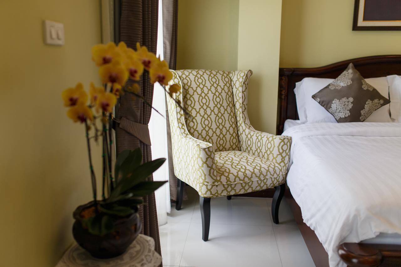 The Velvet Orchid Hotel 3*