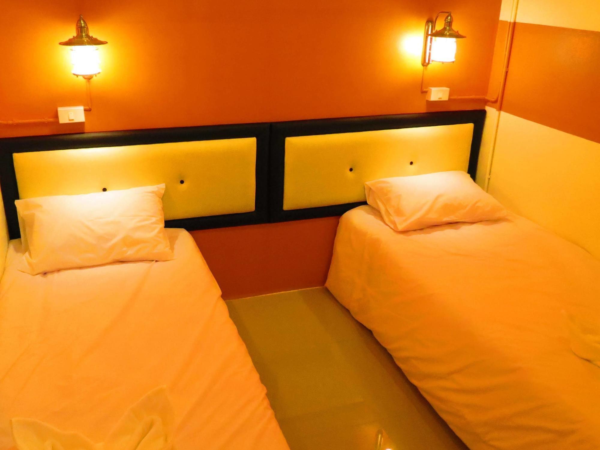 Potae's House Hostel *