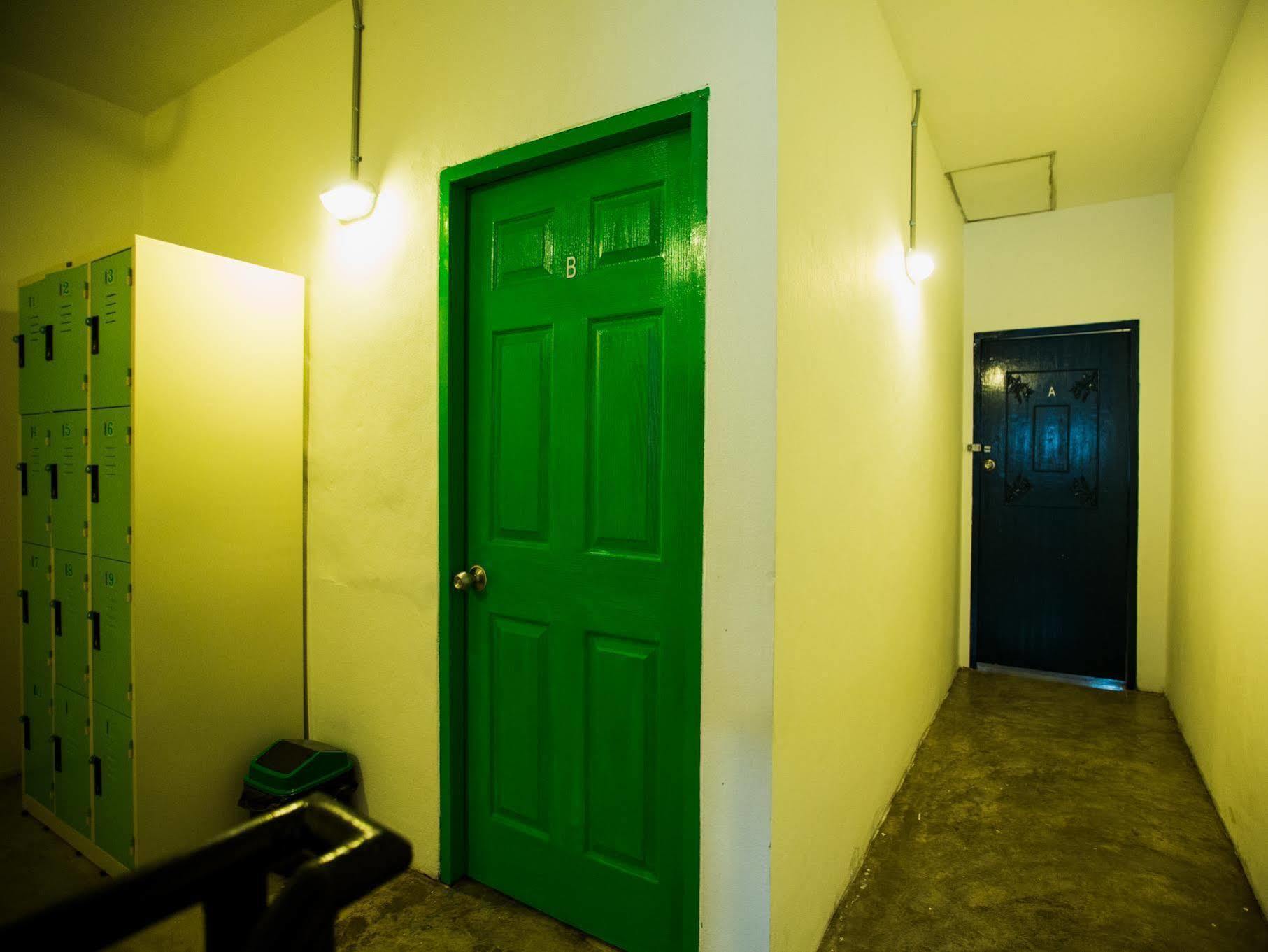 Zz Hostel