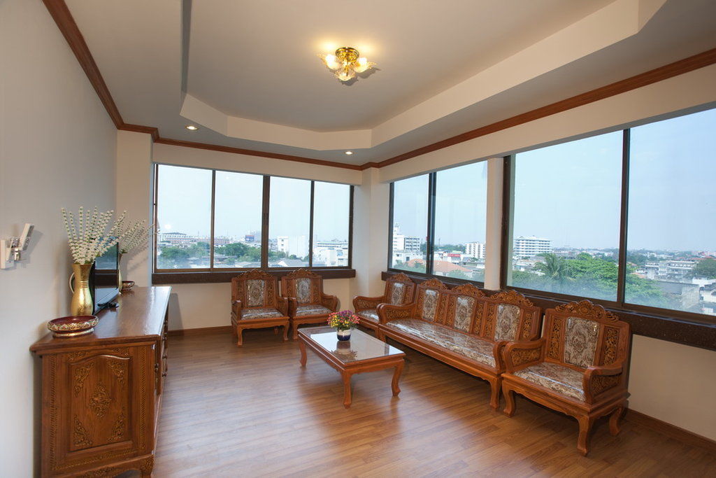 Bua Raya Hotel 3*
