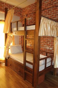 Nimman Bunk