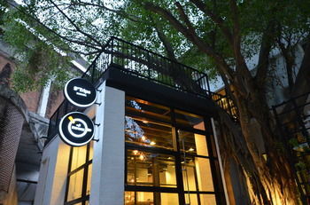 Hostel Strips The Poshtel *