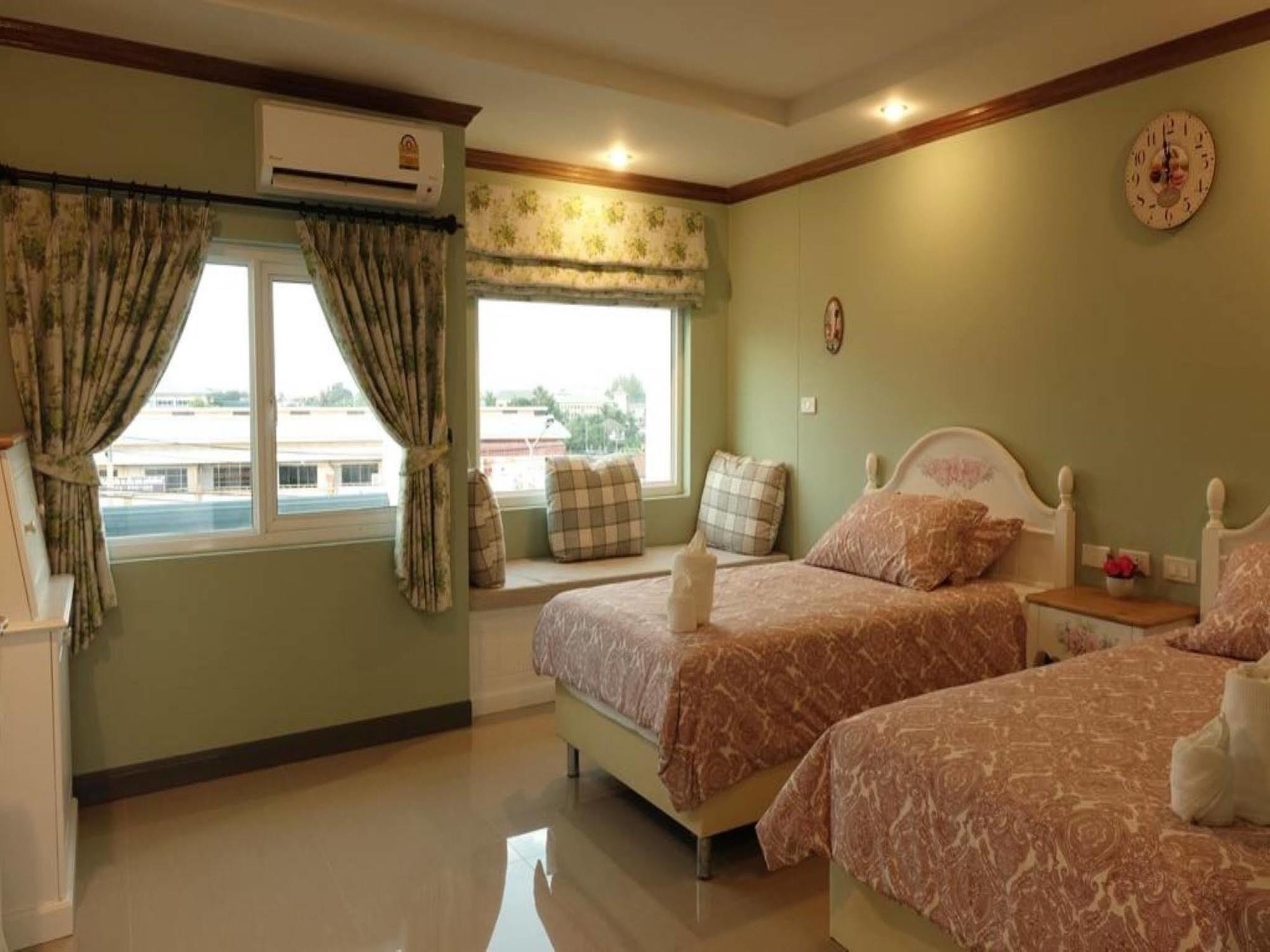 The Lilly Hotel Chiang Mai