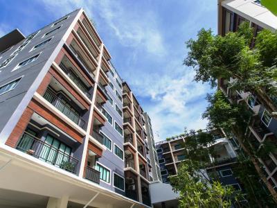 Tempat peranginan Icheck Trams Square 4*