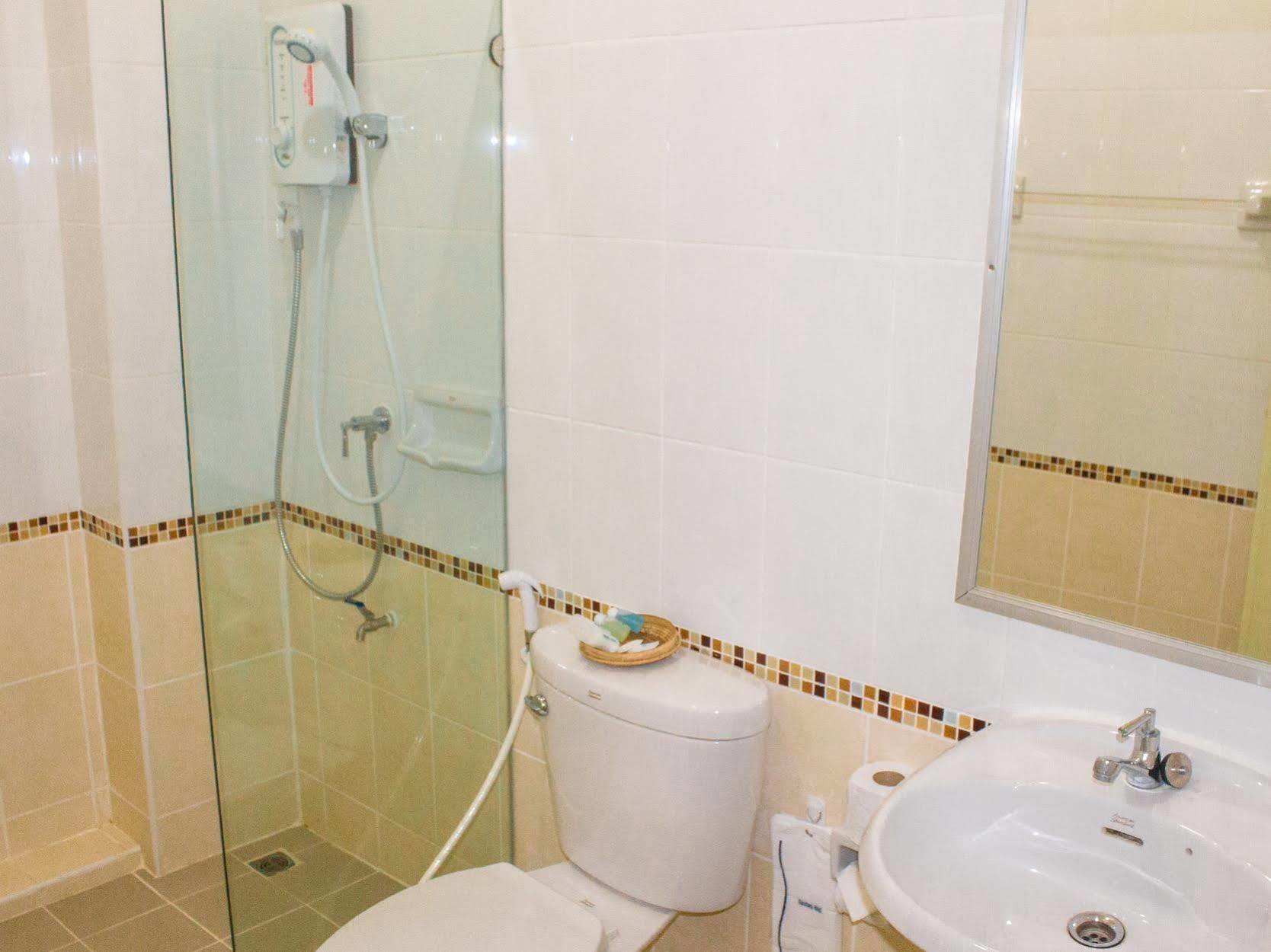 Rajapruek Place Albergue