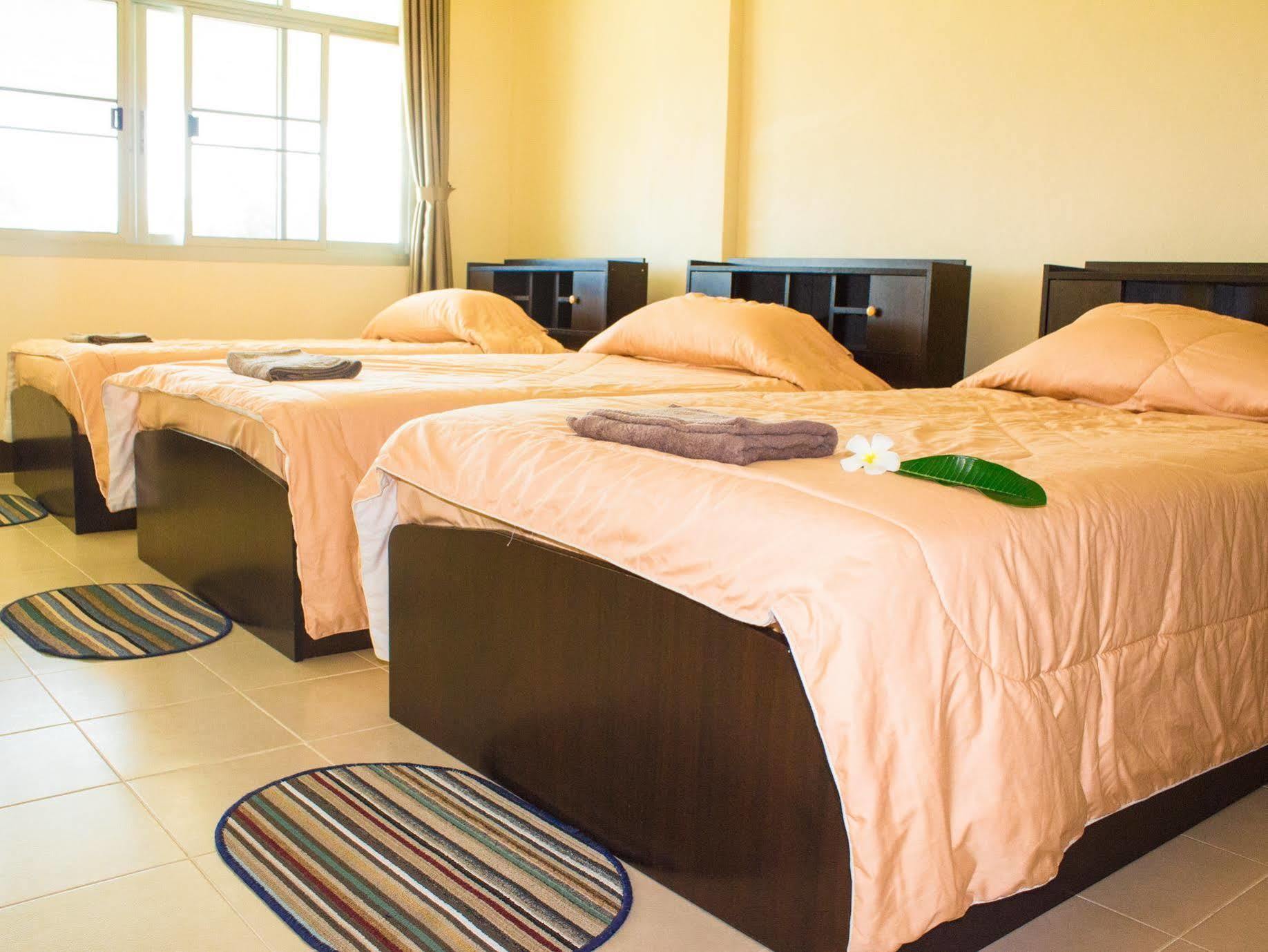 Rajapruek Place Albergue *
