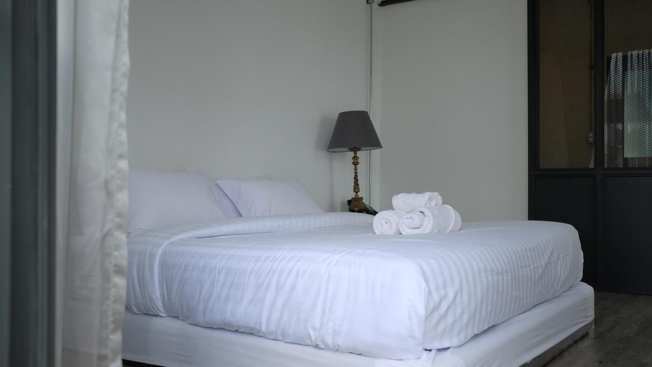 Iron32 Hotel 2*