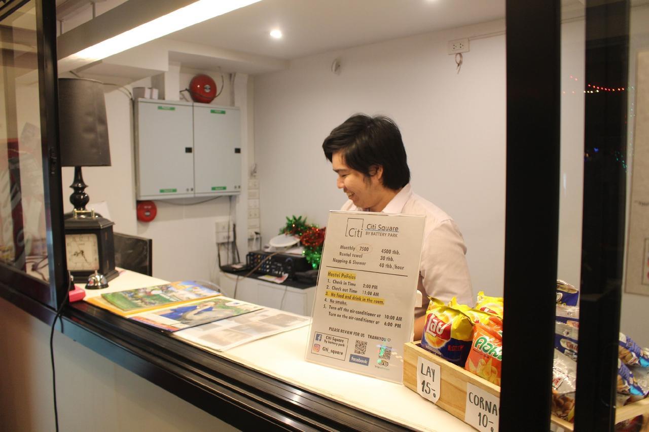 Citi Square By Battery Park Hostel *