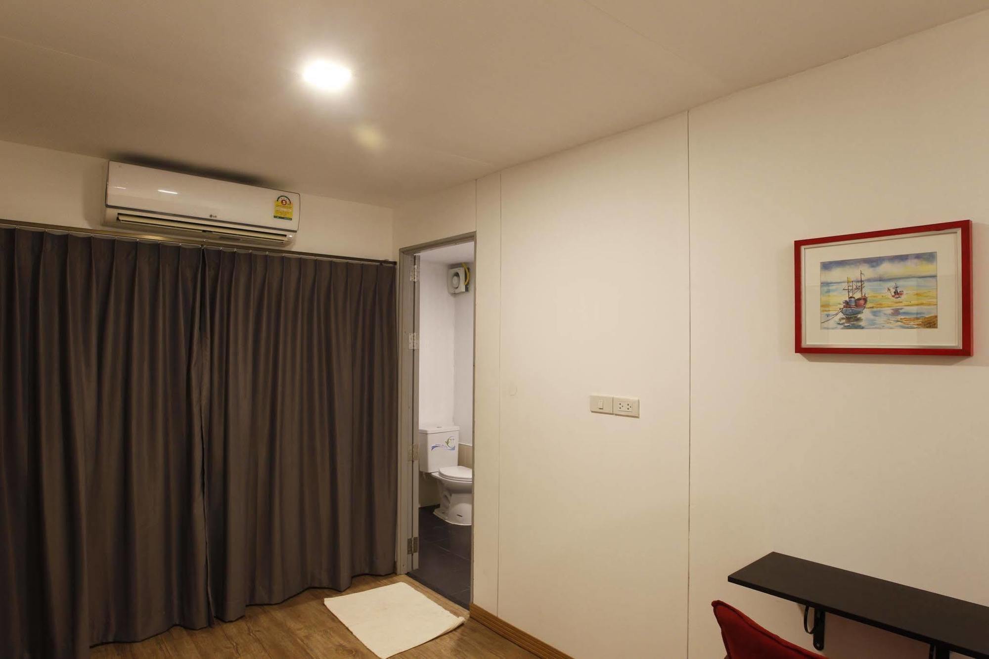 Oyo 673 Sleep Box 2* Chiang Mai