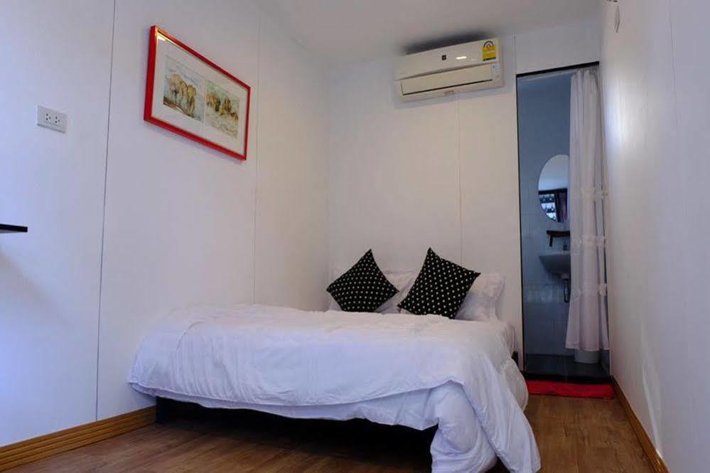 Hotel Oyo 673 Sleep Box 2*