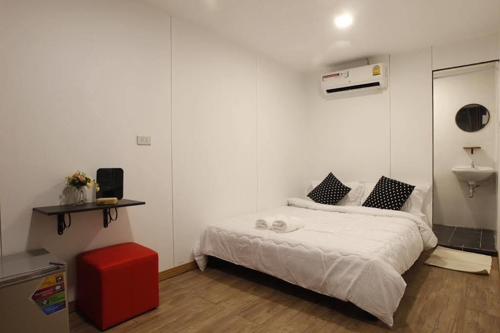 Hotel Oyo 673 Sleep Box 2*