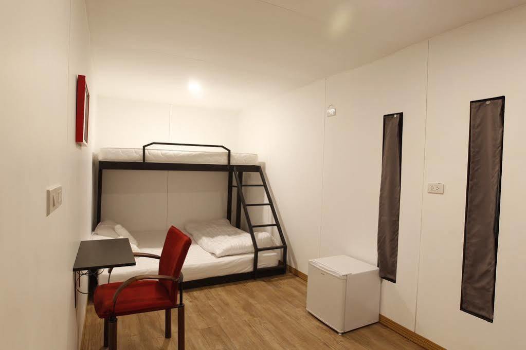 Hotel Oyo 673 Sleep Box 2*