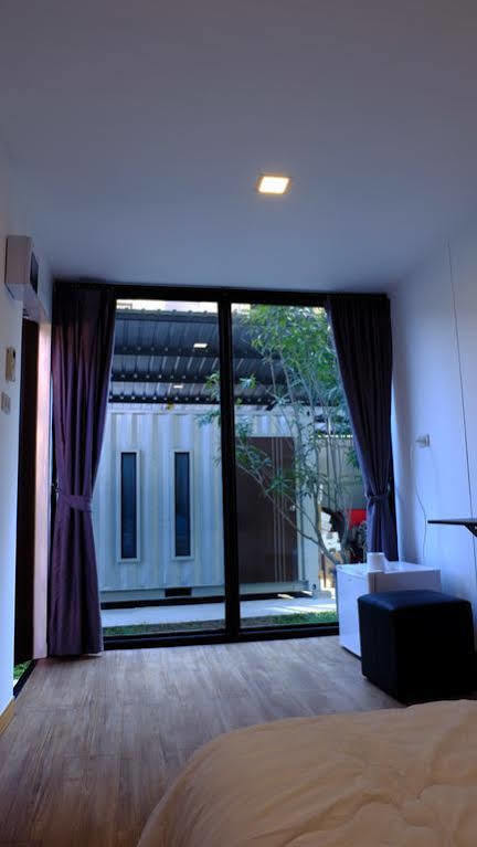 Hotel Oyo 673 Sleep Box 2*