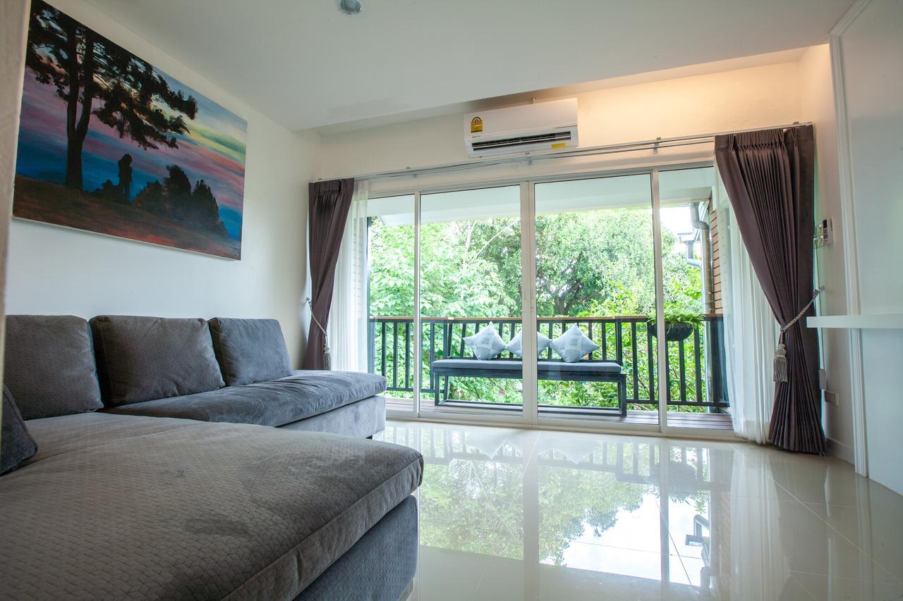 Hostel Chiangmai Midpoint Activity