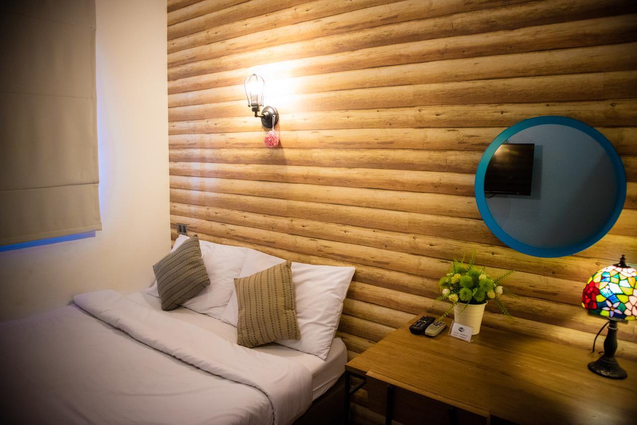 Hostel Tawan Bed Club *