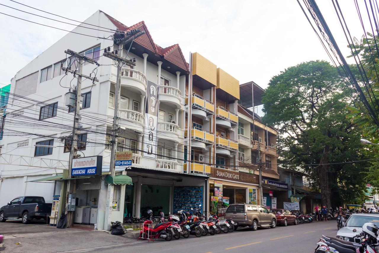 Guest house Suan Dok Gate 3*