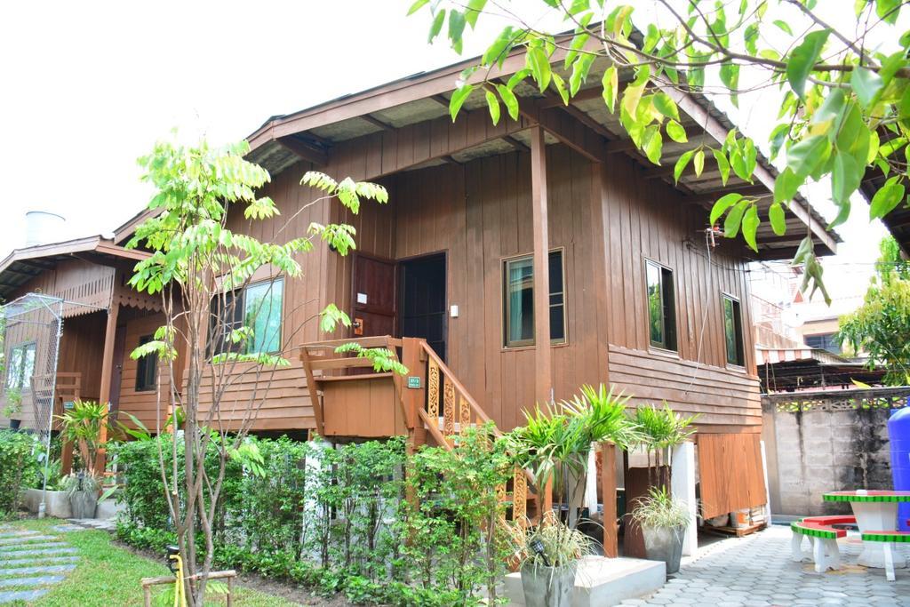 Cozy In Old Town Chiang Mai