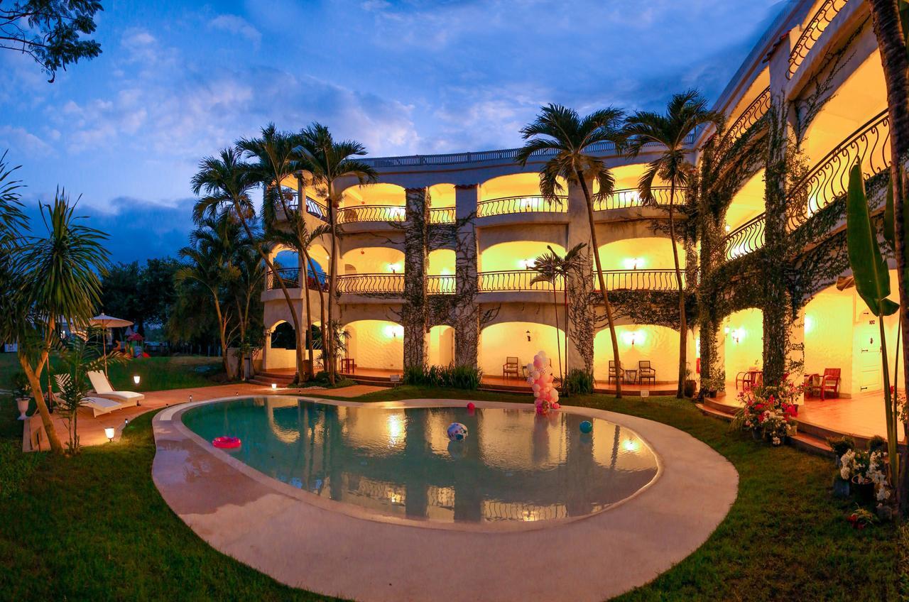 Hotel Palm Springs 3*