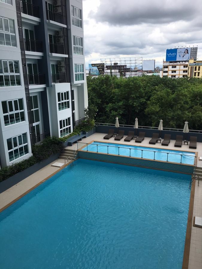 Pool View The Prio Apartment