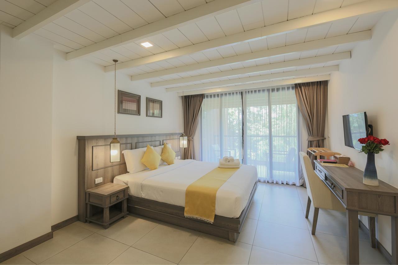 Hotel Riverside Floral Chiang Mai